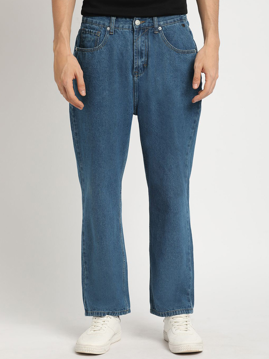 

THE BEAR HOUSE Men Solid Mid Rise Straight Fit Jean, Blue