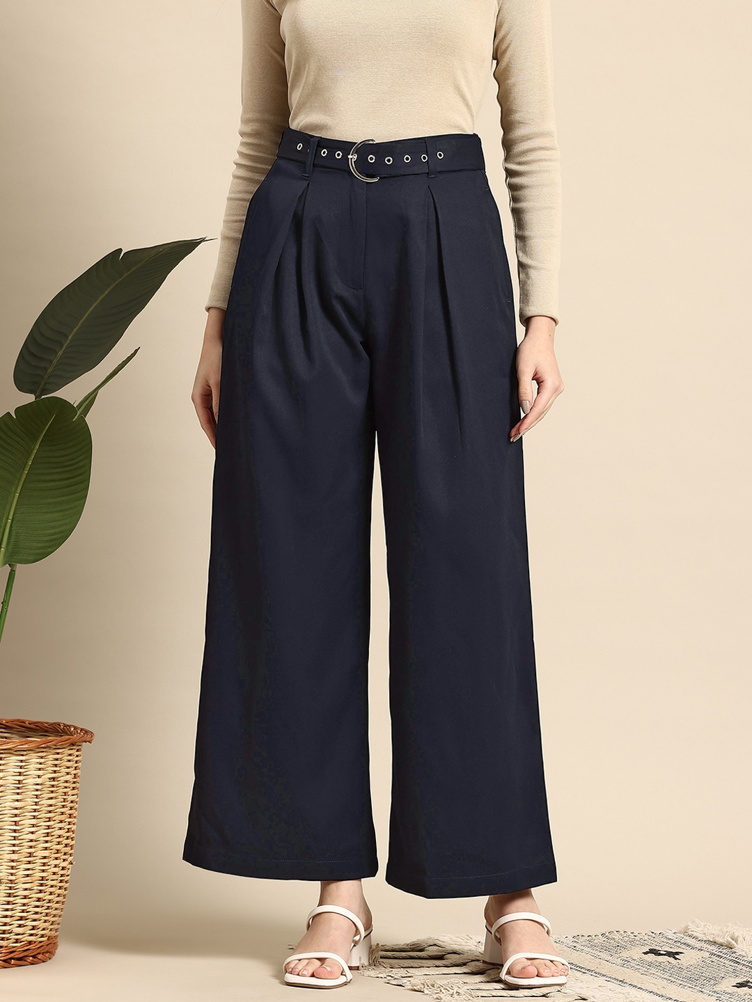 

Mast & Harbour Women Pleated Trousers with Belt, Navy blue