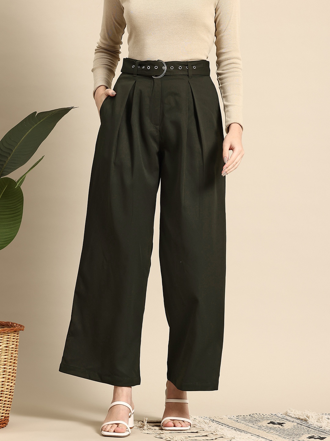 

Mast & Harbour Women Pleated Trousers with Belt, Olive