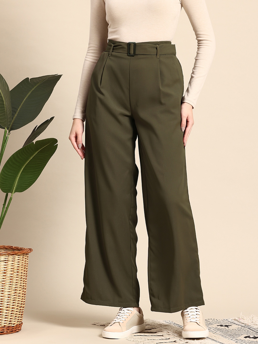 

Mast & Harbour Women Pleated Trousers, Olive