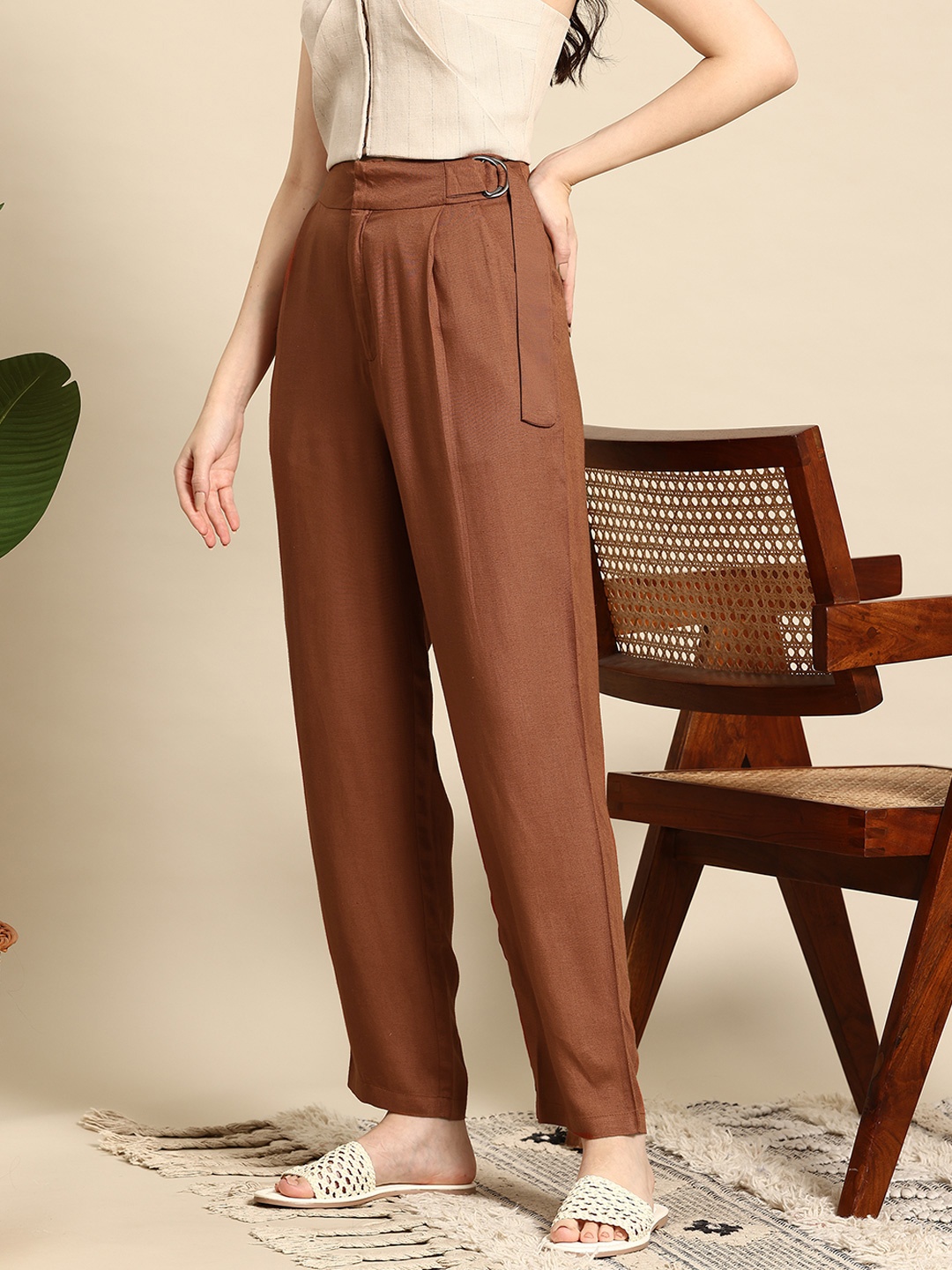 

Mast & Harbour Women Belted Detail Trousers, Brown