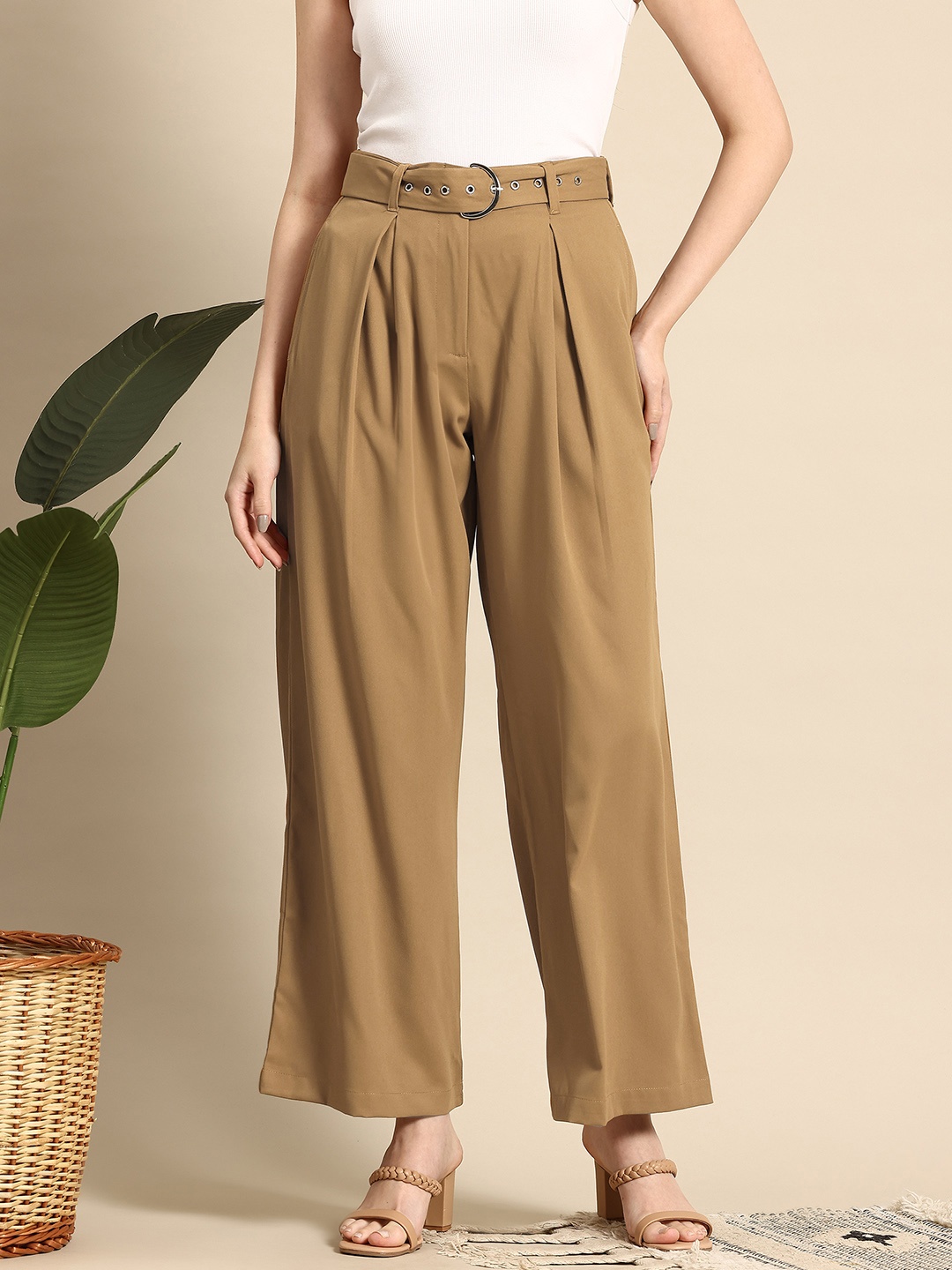 

Mast & Harbour Women Pleated Trousers with Belt, Beige