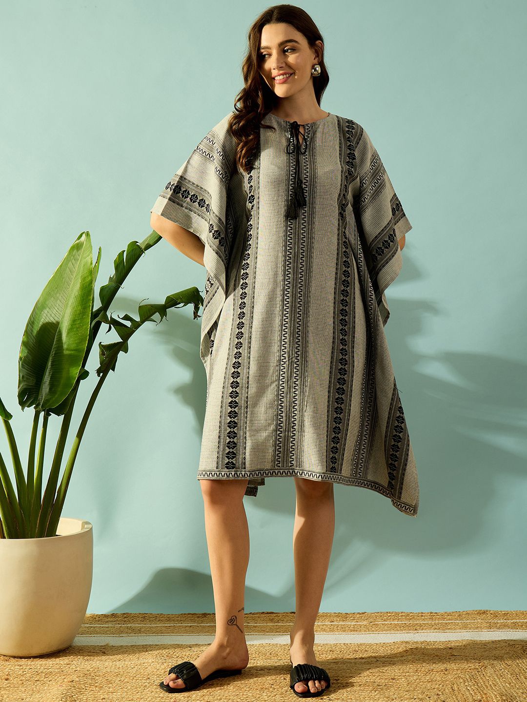 

The Kaftan Company Geometric Printed Tie-Up Neck Cotton Kaftan Dress, Grey