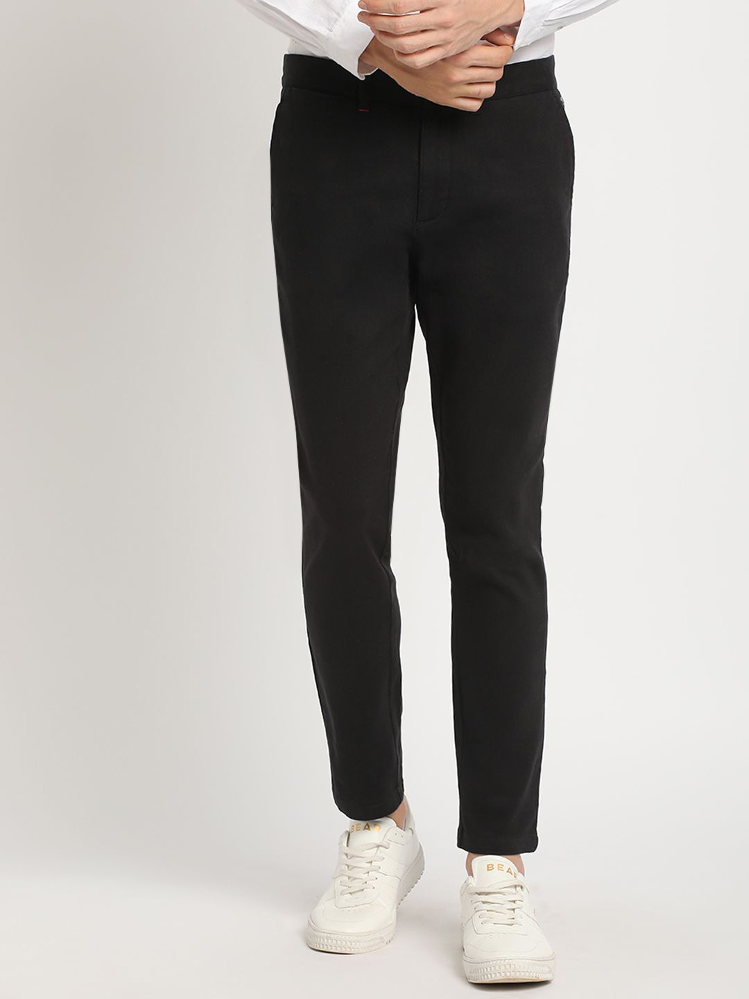 

THE BEAR HOUSE Men Slim Fit Mid Rise Casual Trouser, Black