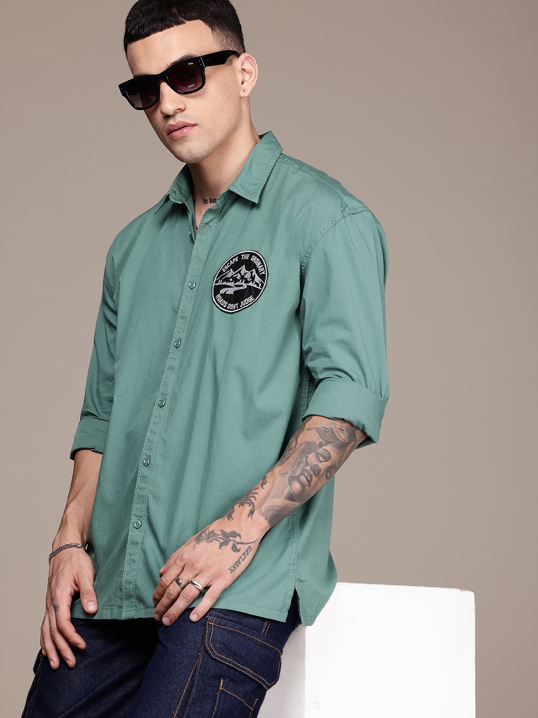 

The Roadster Life Co. Relaxed Fit Drop-Shoulder Sleeves Applique Pure Cotton Casual Shirt, Green