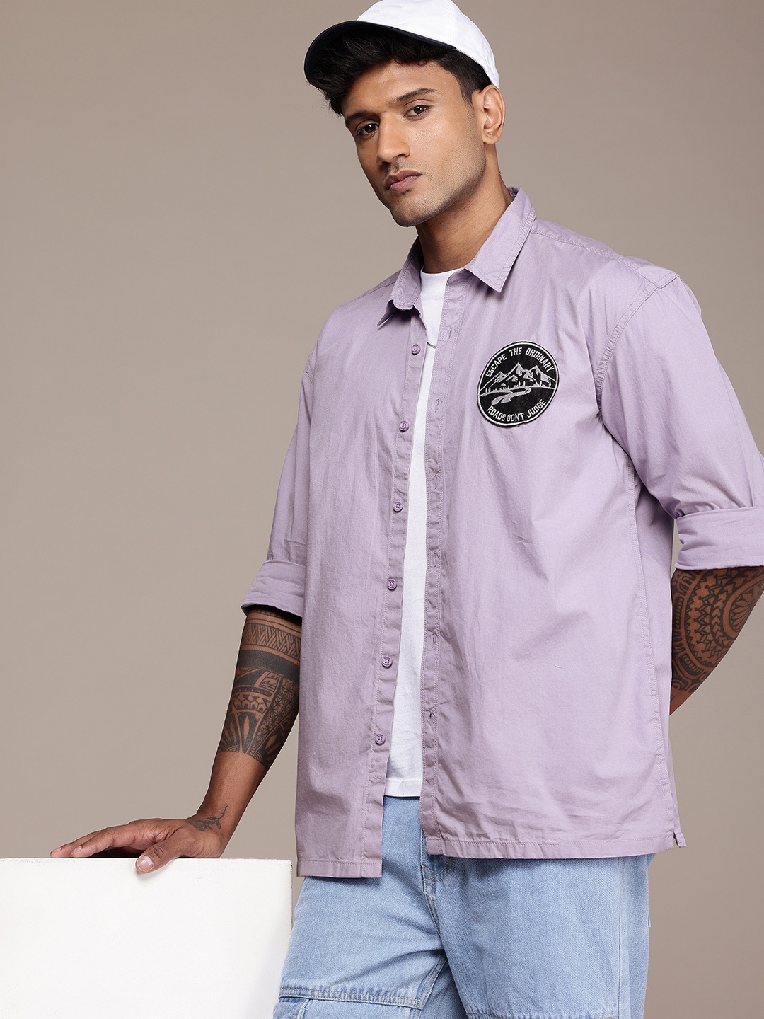 

The Roadster Life Co. Relaxed Fit Drop-Shoulder Sleeves Applique Pure Cotton Casual Shirt, Purple