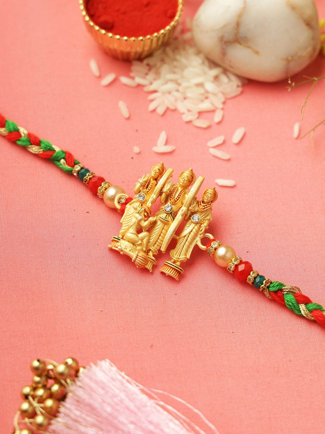 

Aapno Rajasthan Ram Darbar Rakhi With Roli Chawal & Greetings Card, Gold