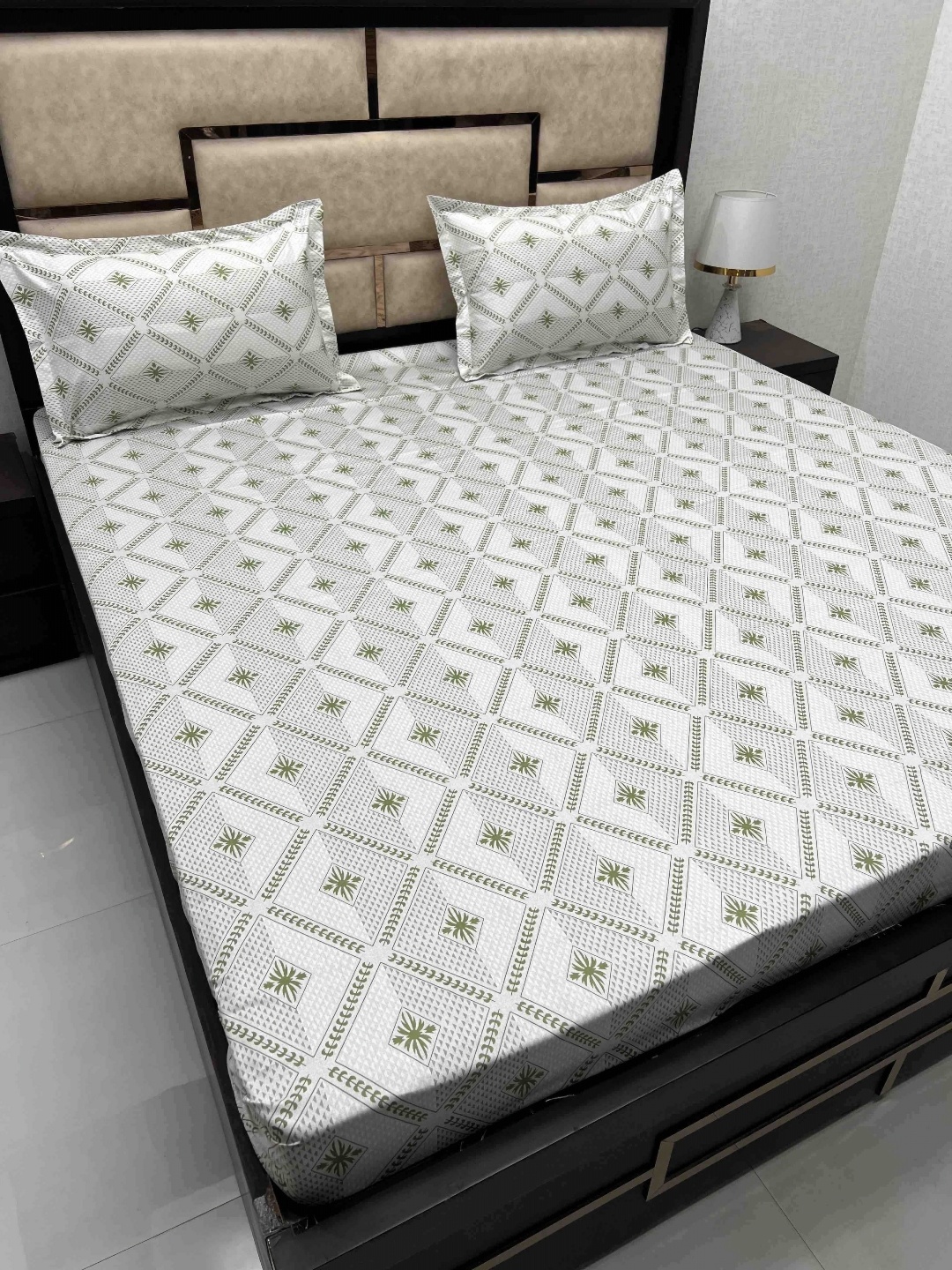 Pure Decor Royal Passion Green & Grey Printed 300 TC Pure Cotton Queen Bedsheet Set