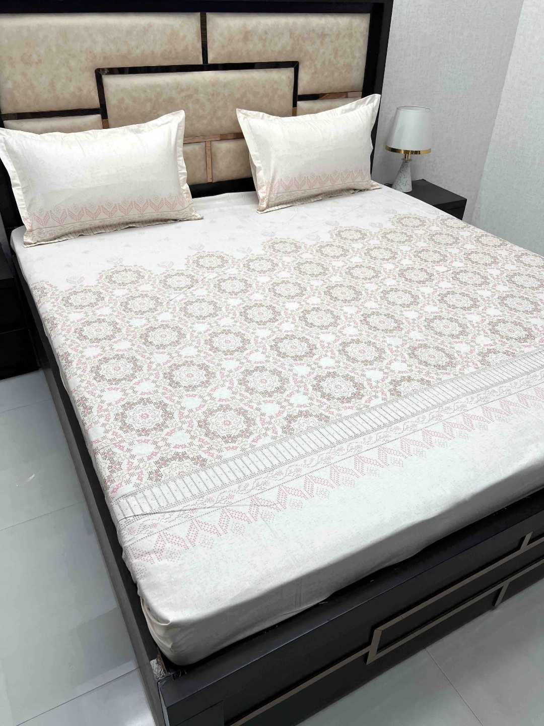 

Pure Decor Cream & Pink Ethnic Motifs 300 TC Cotton Queen Bedsheet with 2 Pillow Covers