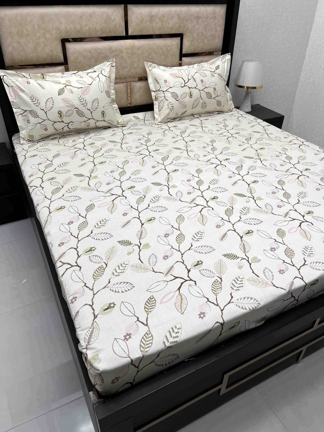 

Pure Decor White & Black Floral 300 TC Cotton Queen Bedsheet with 2 Pillow Covers