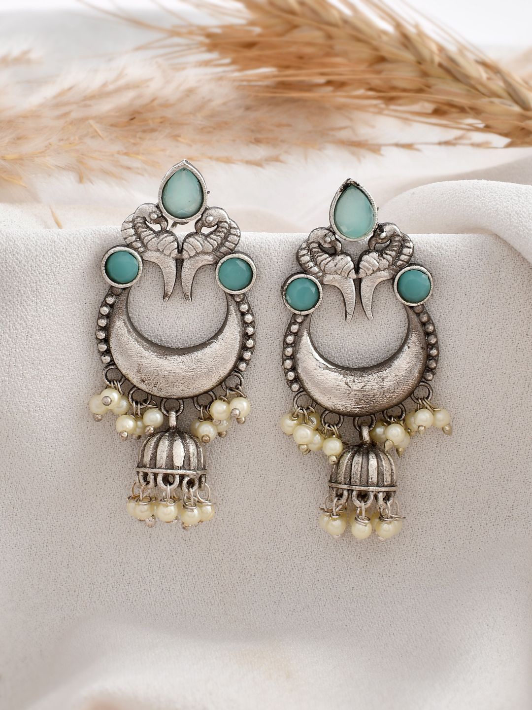 

DASTOOR Silver-Plated Stone-Studded & Beaded Oxidised Contemporary Chandbalis