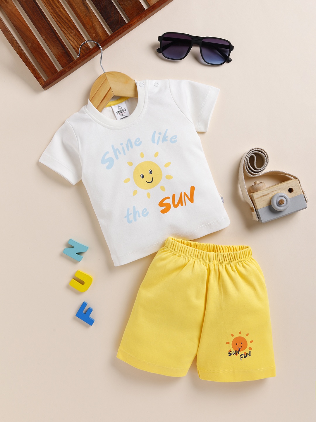 

YK X Tinyo Infant Boys Pure Cotton Printed T-shirt with Shorts, White
