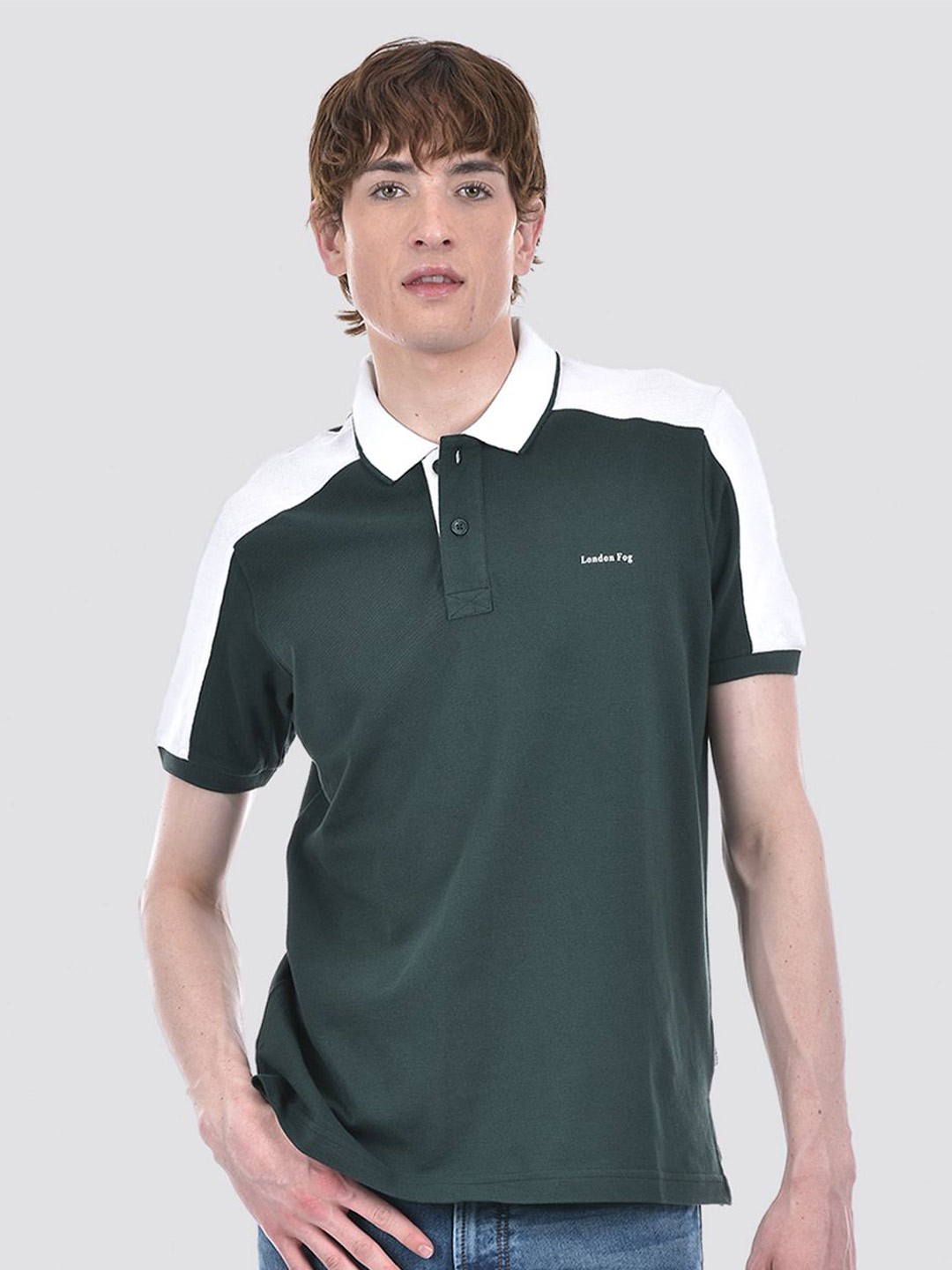 

LONDON FOG Men Colourblocked Polo Collar Cotton T-shirt, Green