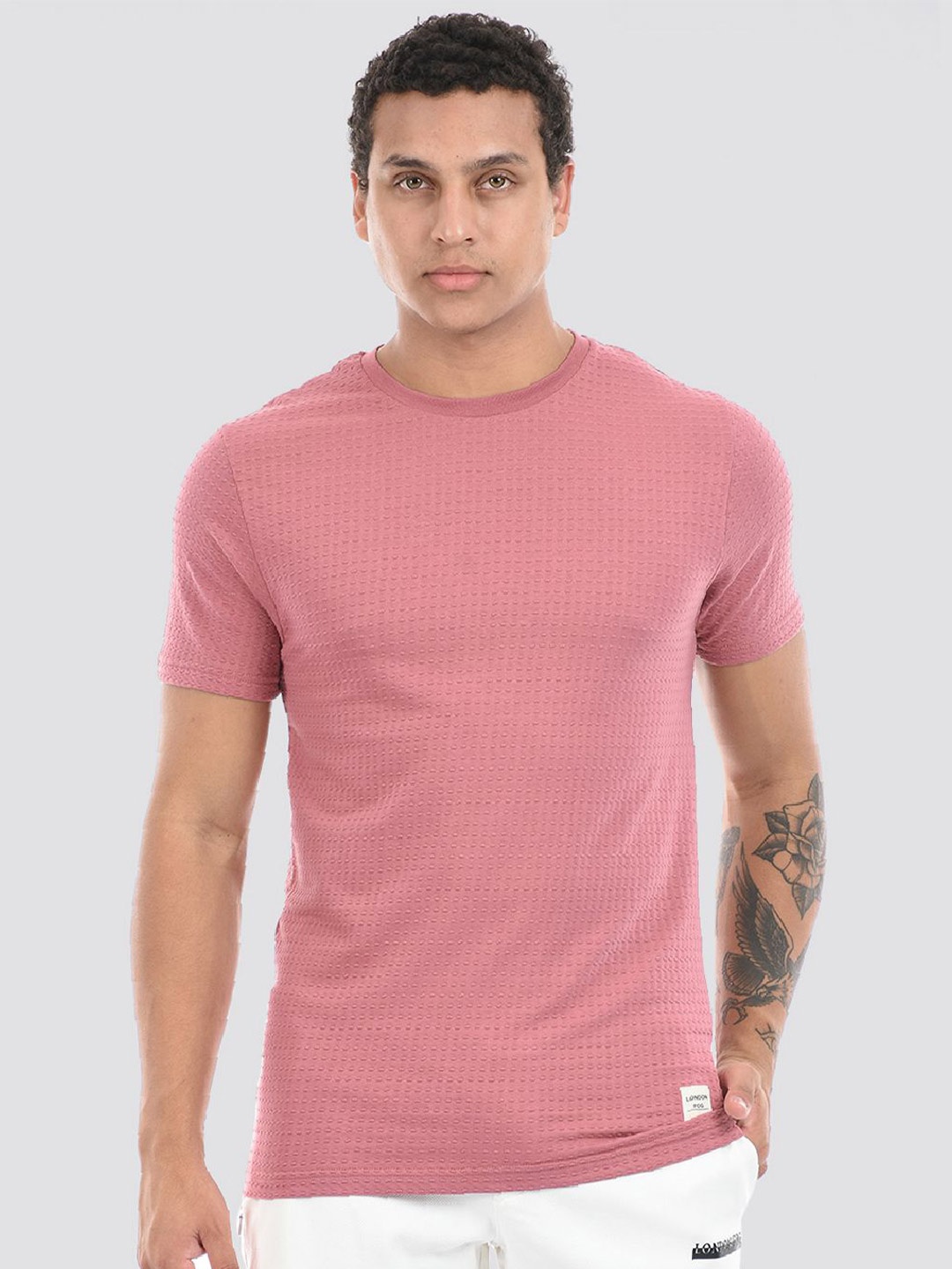 

LONDON FOG Men Raw Edge T-shirt, Pink