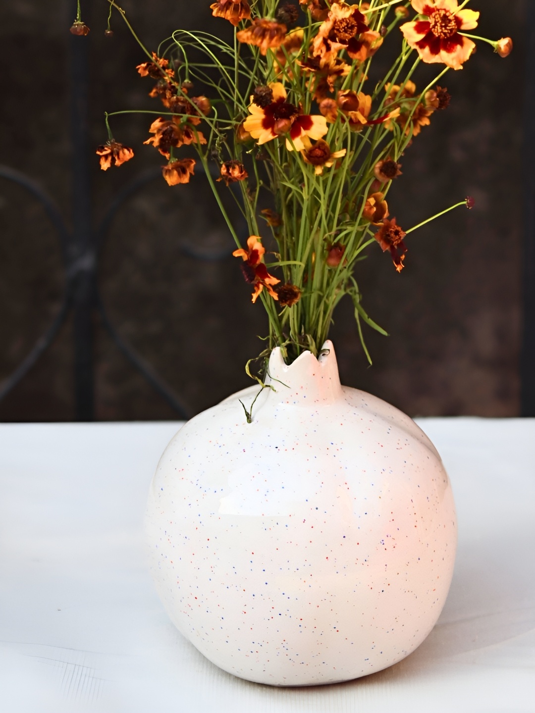 

WEAVING HOMES White Textured Ceramic Vase