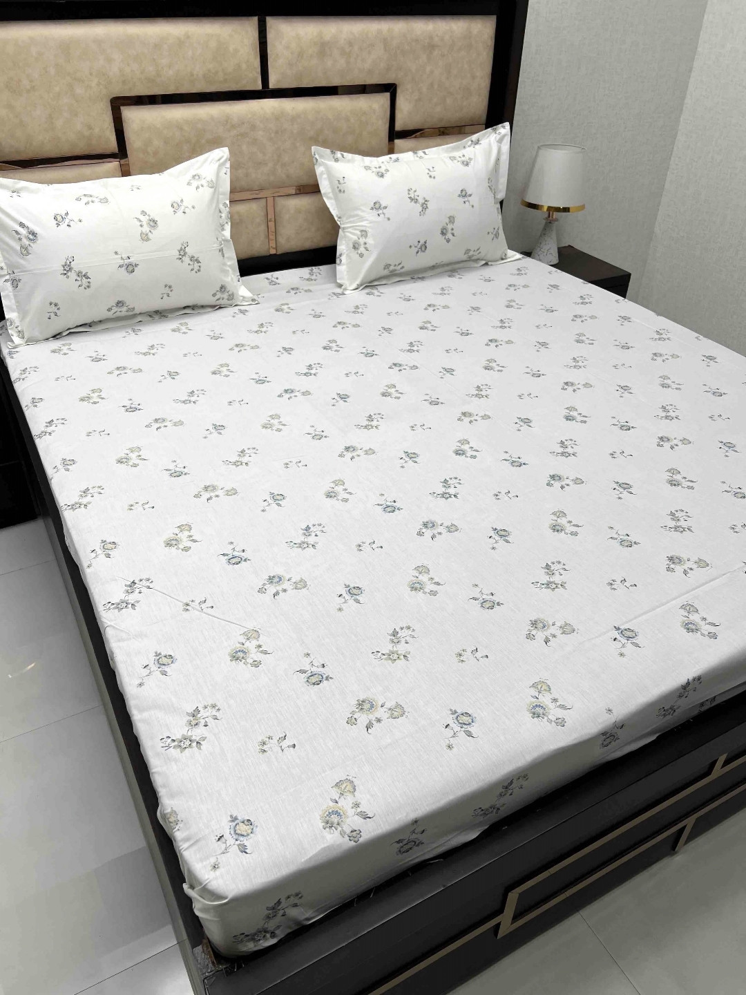 

Pure Decor Villa White Printed Pure Cotton 300 TC Super King Bedsheet With 2 Pillow Covers