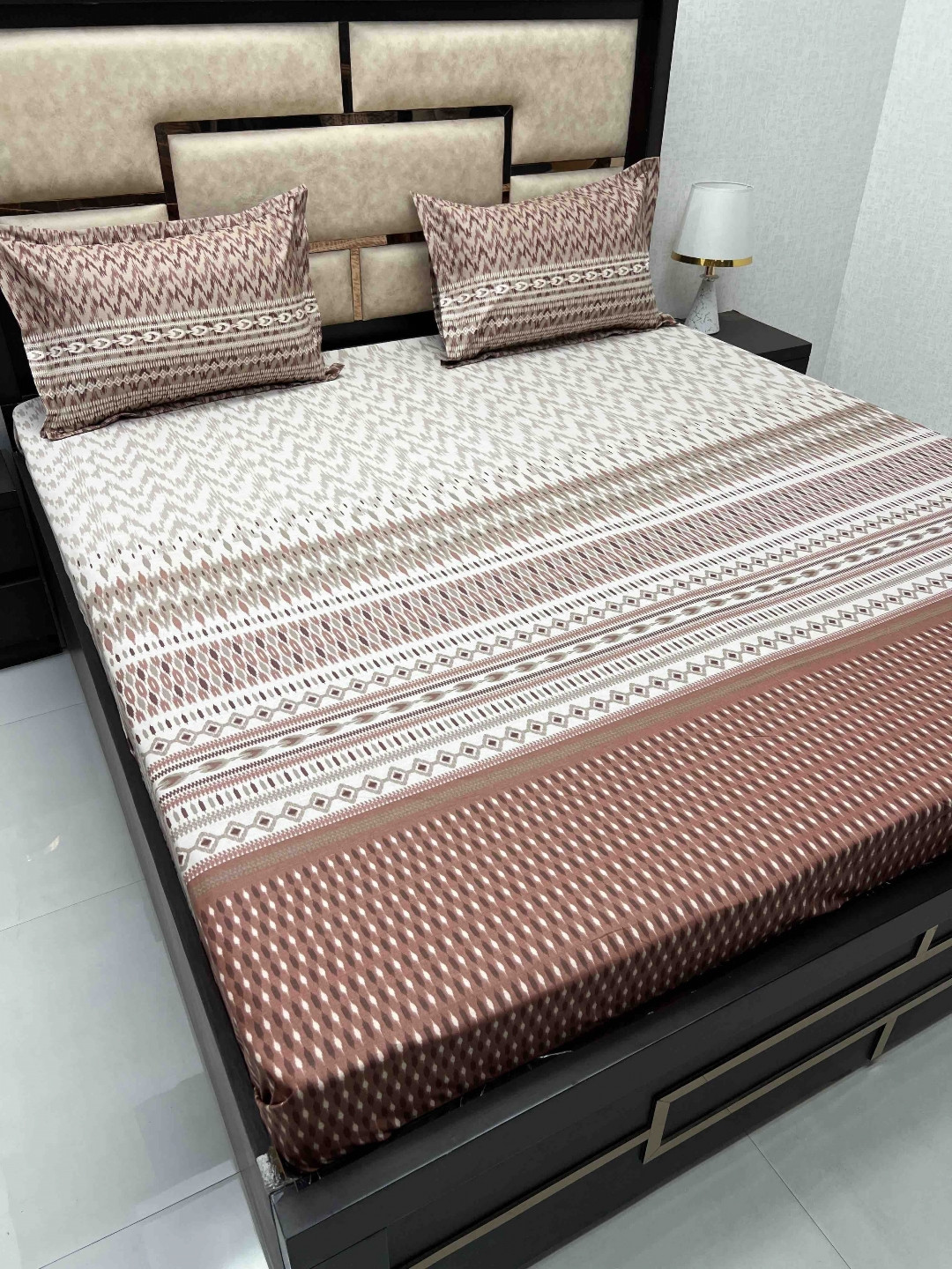 

Pure Decor Brown & White 300 TC Cotton King Bedsheet with 2 Pillow Covers