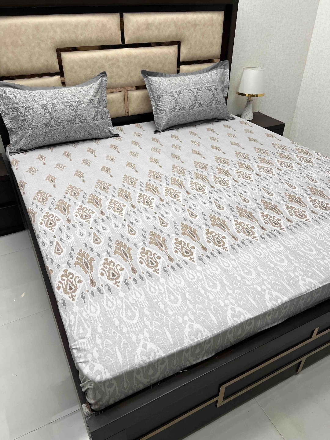 

Pure Decor Grey & Cream Ethnic Motifs 300 TC Cotton King Bedsheet with 2 Pillow Covers