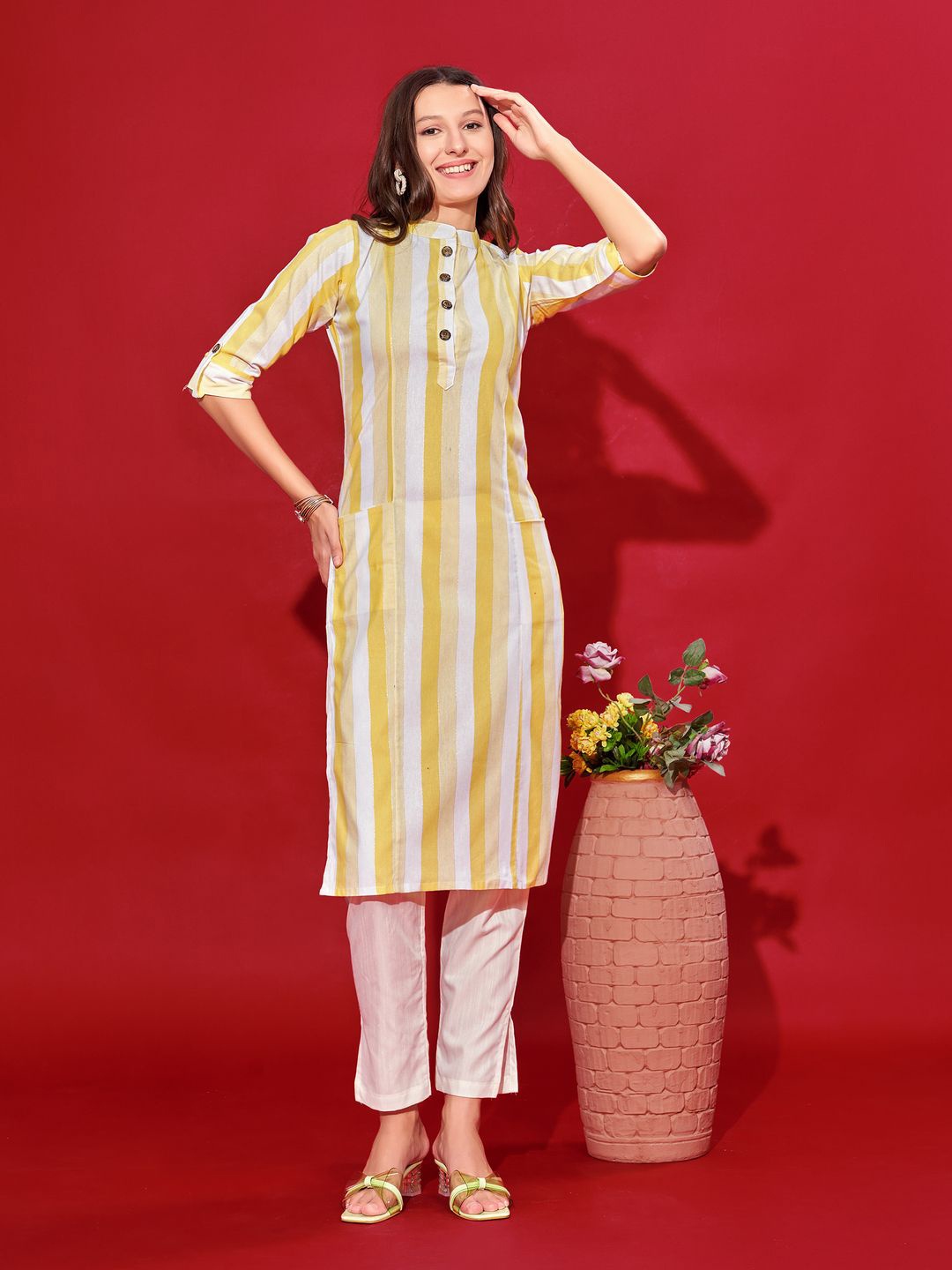 

Goti's Mandarin Collar Striped Cotton Straight Kurta, Yellow