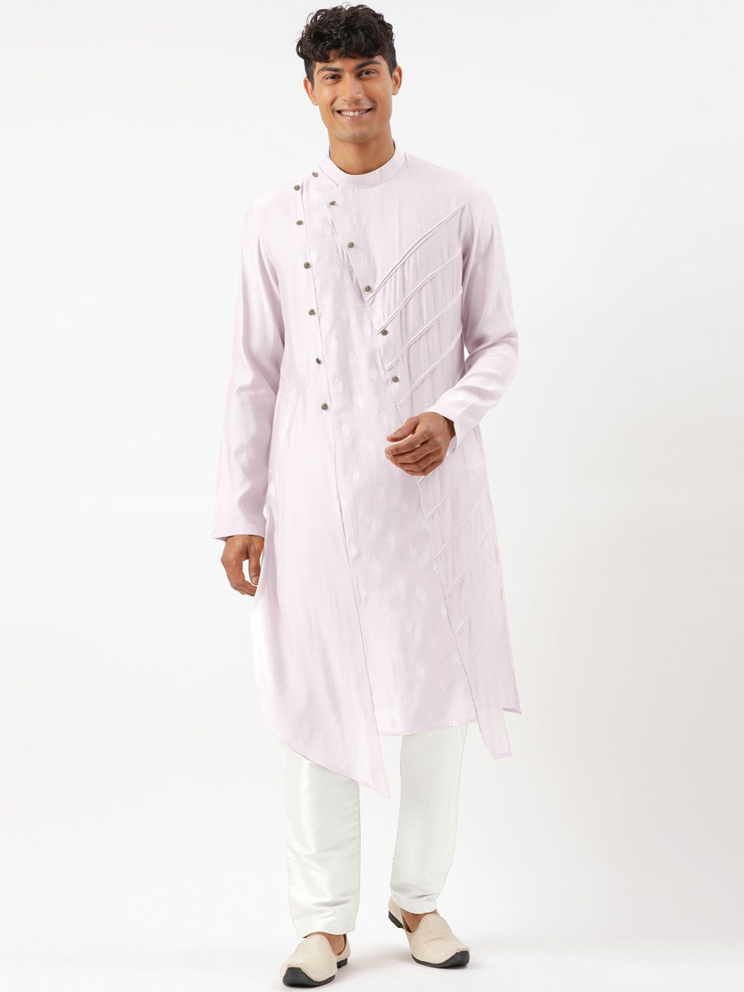 

TheEthnic.Co Floral Self Design Layered Kurta With Trousers, Lavender