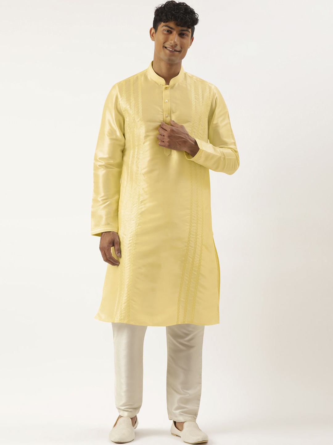 

TheEthnic.Co Embroidered Regular Thread Work Kurta with Pyjamas, Yellow