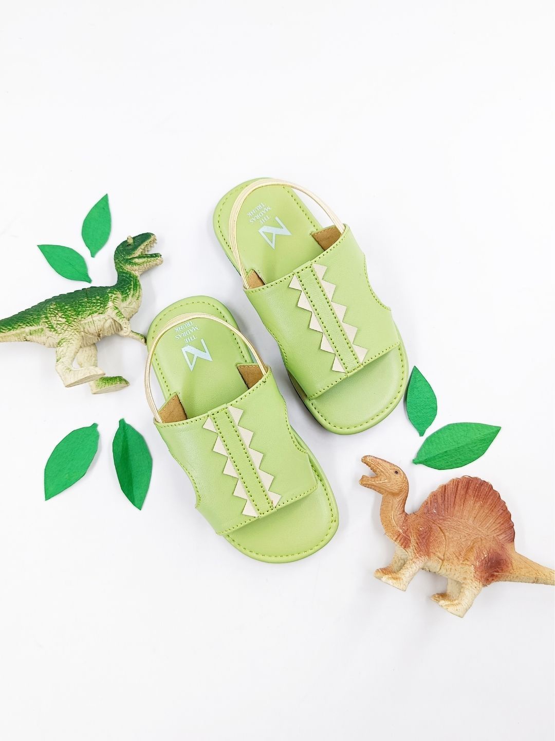 

THE MADRAS TRUNK Kids Comfort Sandals, Green