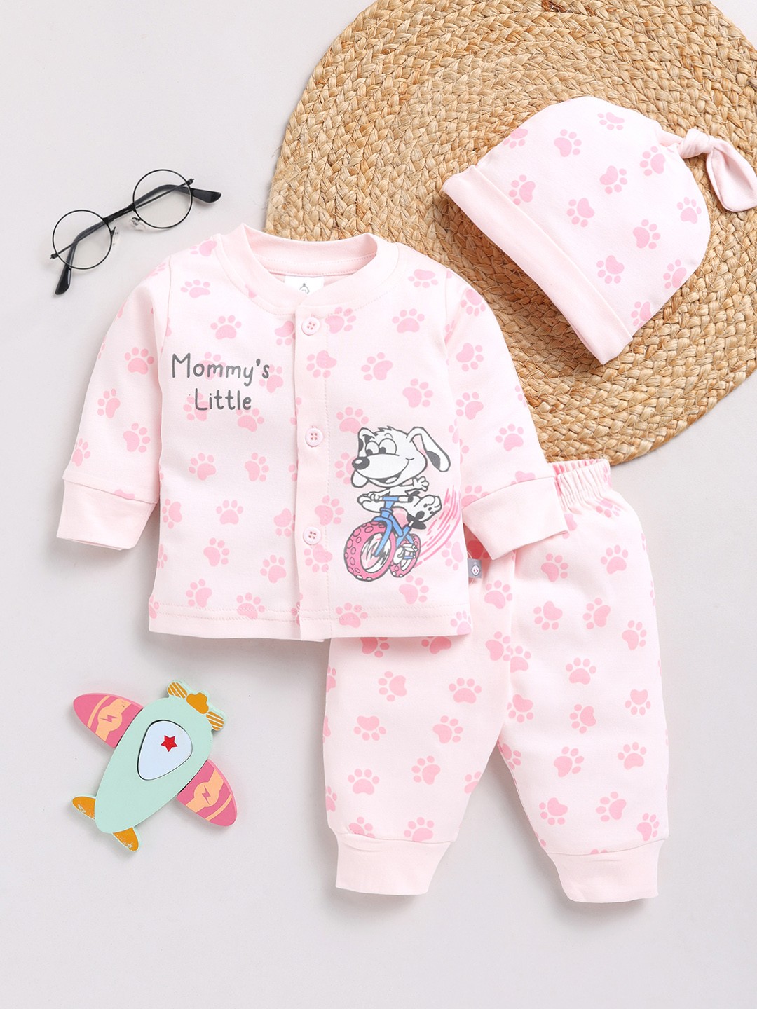 

YK X Tinyo Infant Boys Printed Pure Cotton Jhabla with Joggers & Beanie, Pink