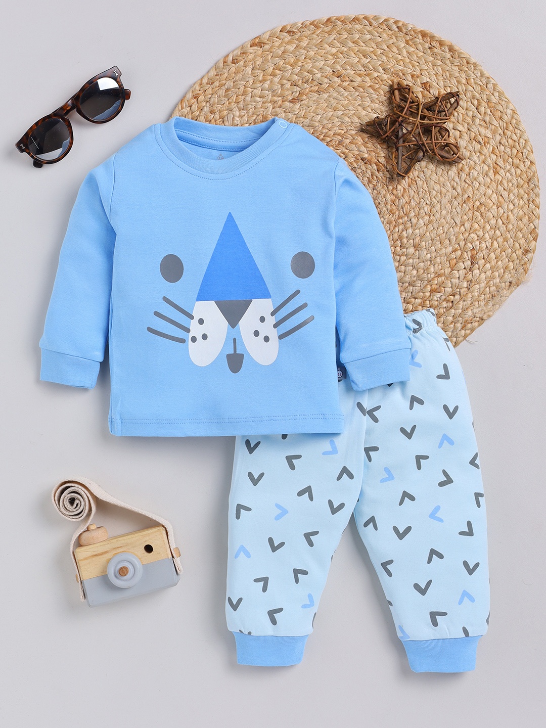 

YK X Tinyo Infant Boys Printed Pure Cotton T-shirt with Joggers, Blue
