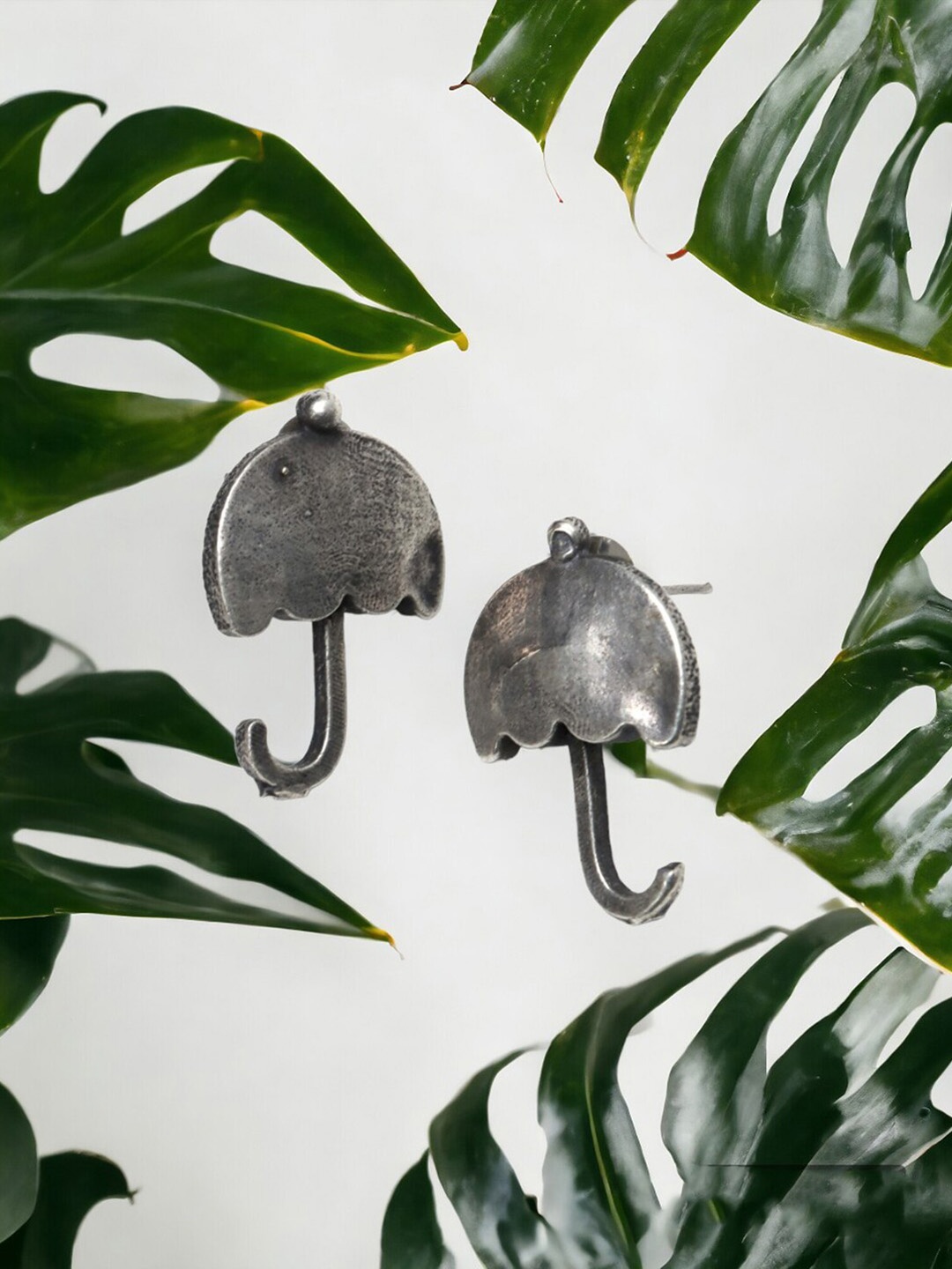 

Ozanoo Silver-Plated Classic Umbrella Studs Earrings