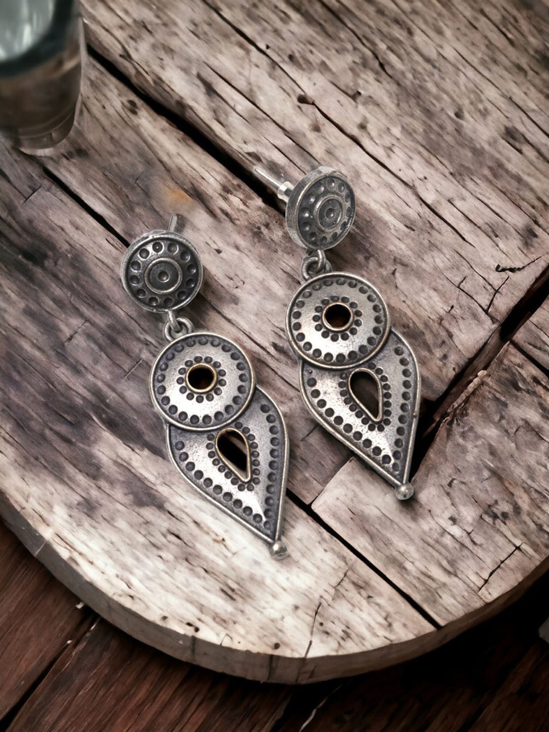 

Ozanoo Silver-Plated Oxidised Classic Drop Earrings