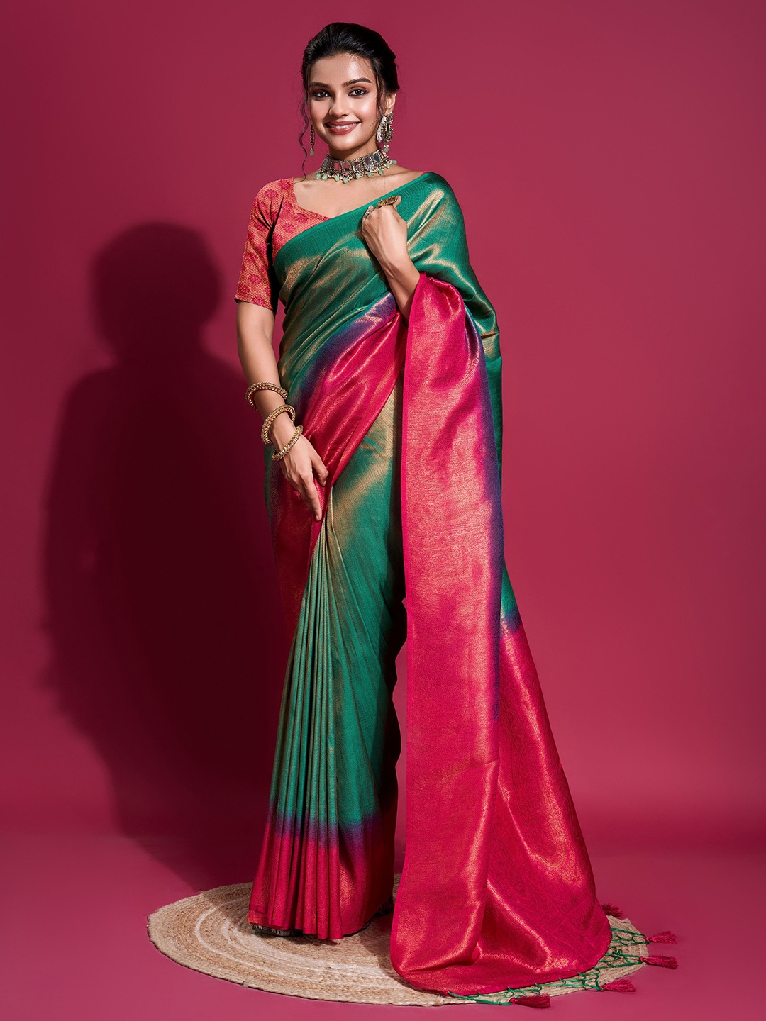 

KIMISHA Woven Design Zari Kanjeevaram Saree, Green