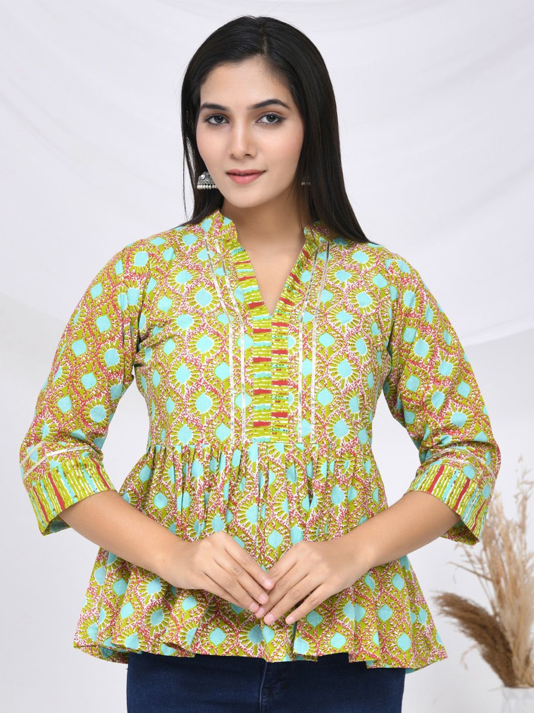 

THE SAFFRON SAGA Ethnic Printed Mandarin Collar Pure Cotton Top, Lime green