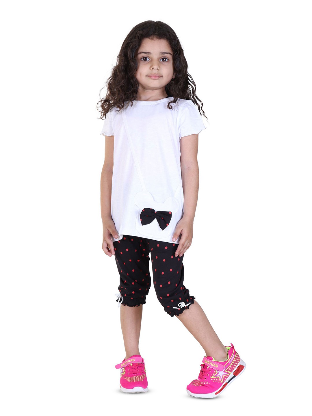 

Yellow Apple Girls Solid Round Neck T-shirt, White