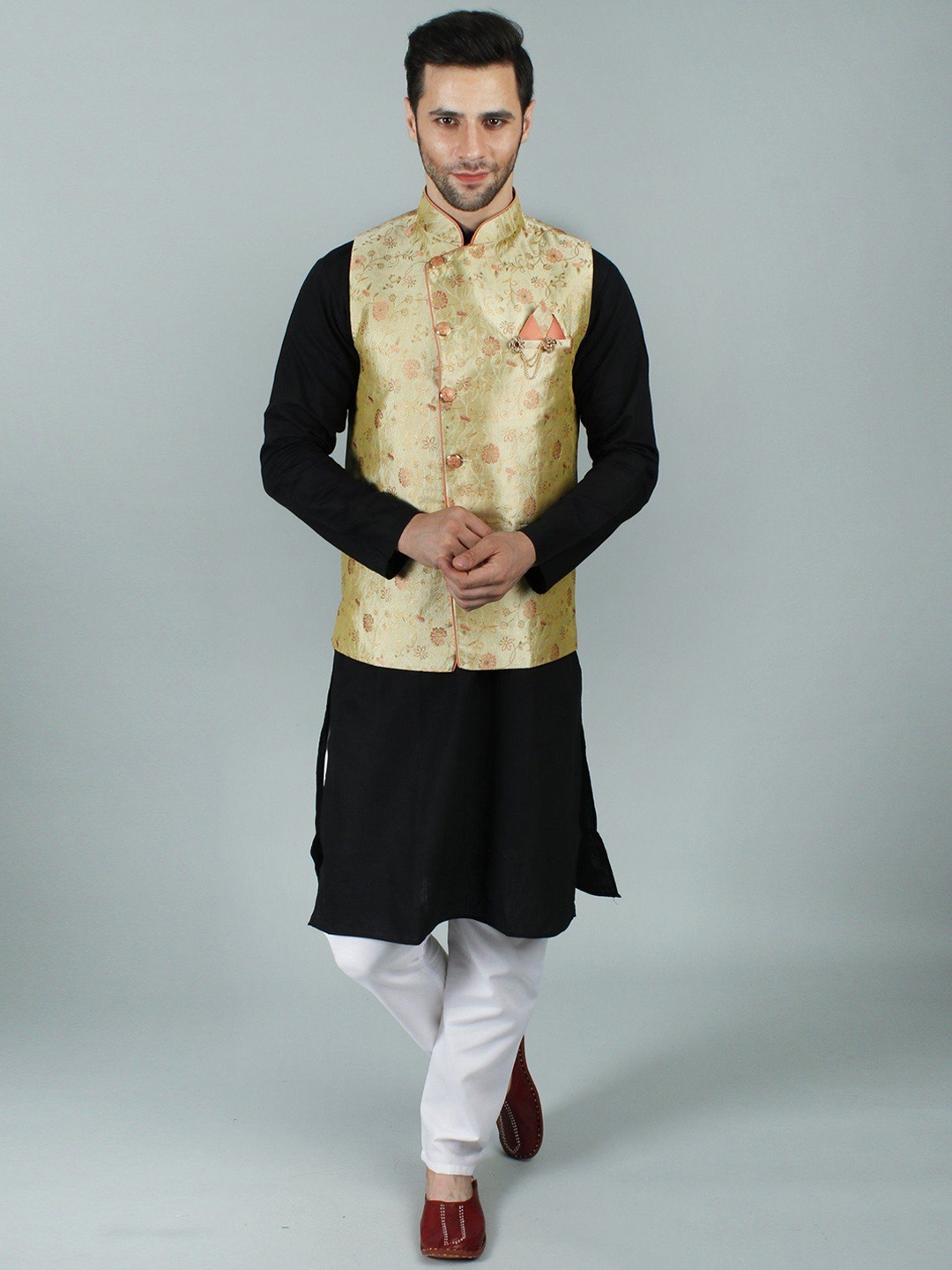 

Exotic India Peach Bloom Elegant Gold Brocade Fabric Ethnic Jacket with Floral Motif, Black