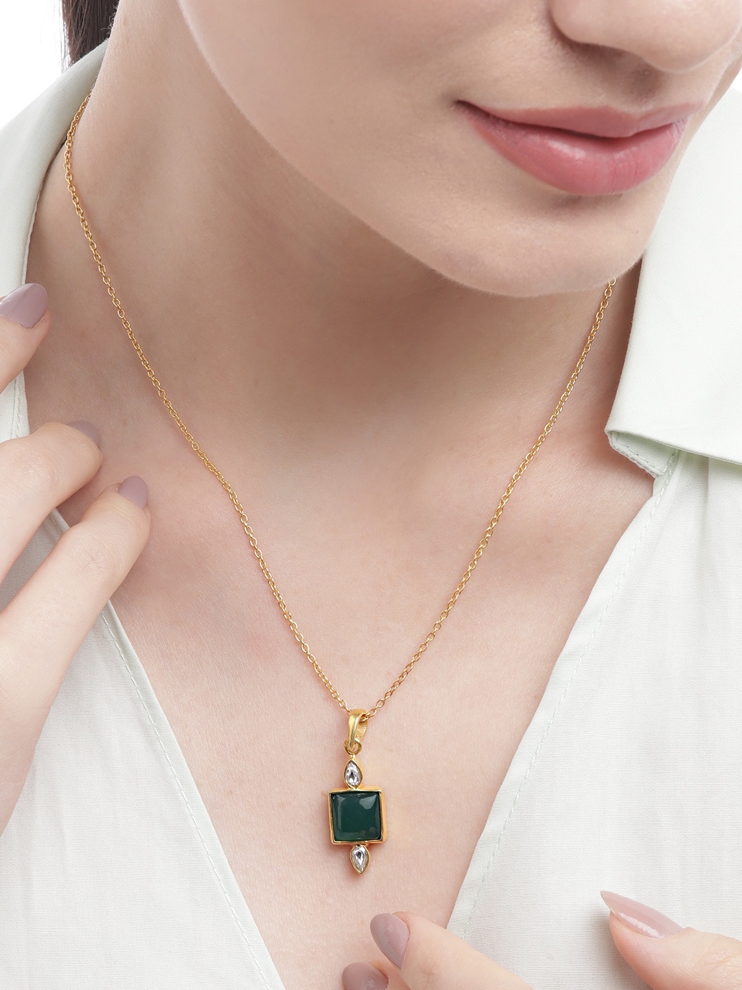 

Unniyarcha Silver Stones-Studded Gold-Plated Necklace