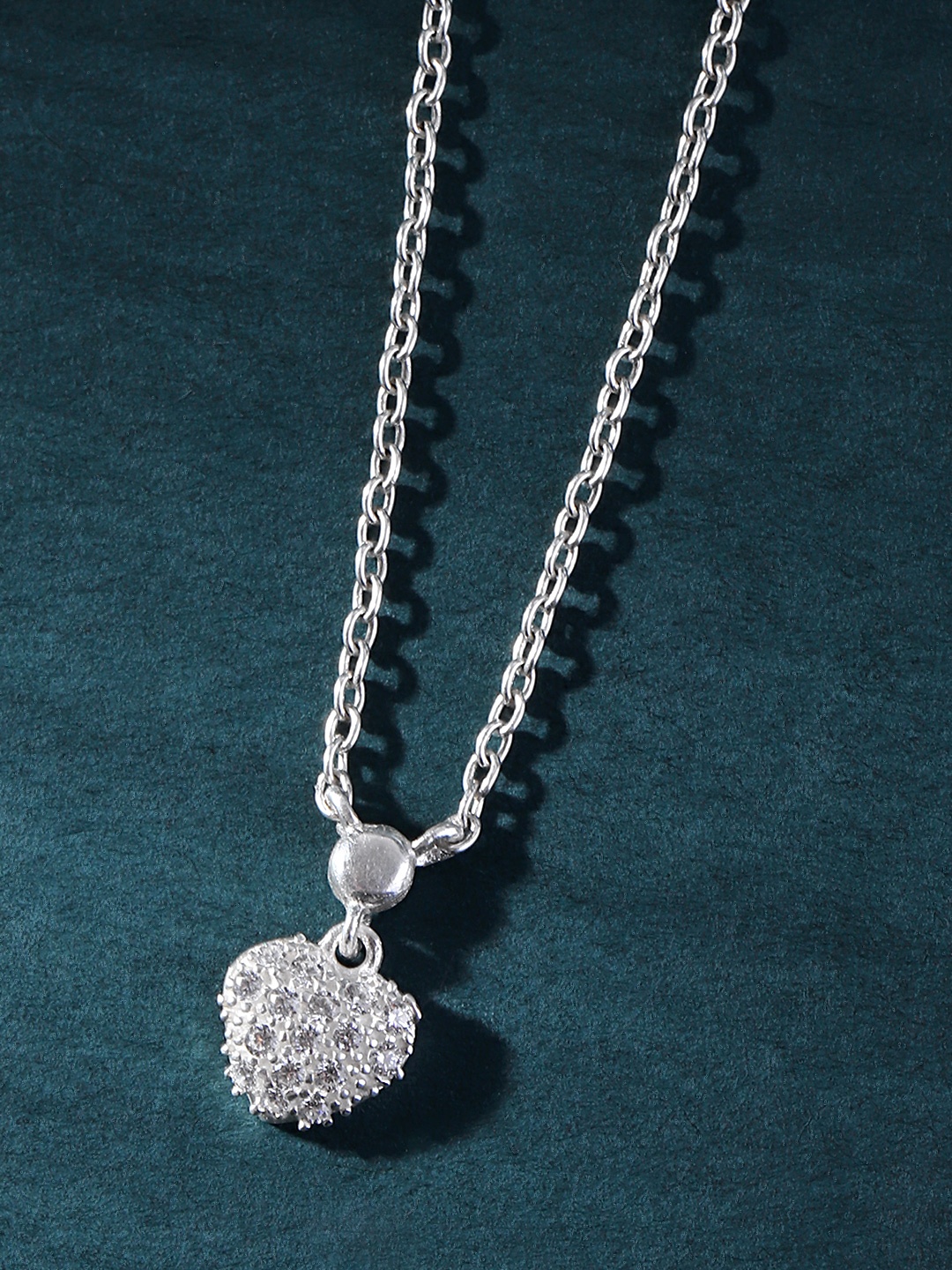 

Unniyarcha Silver Stones-Studded Necklace