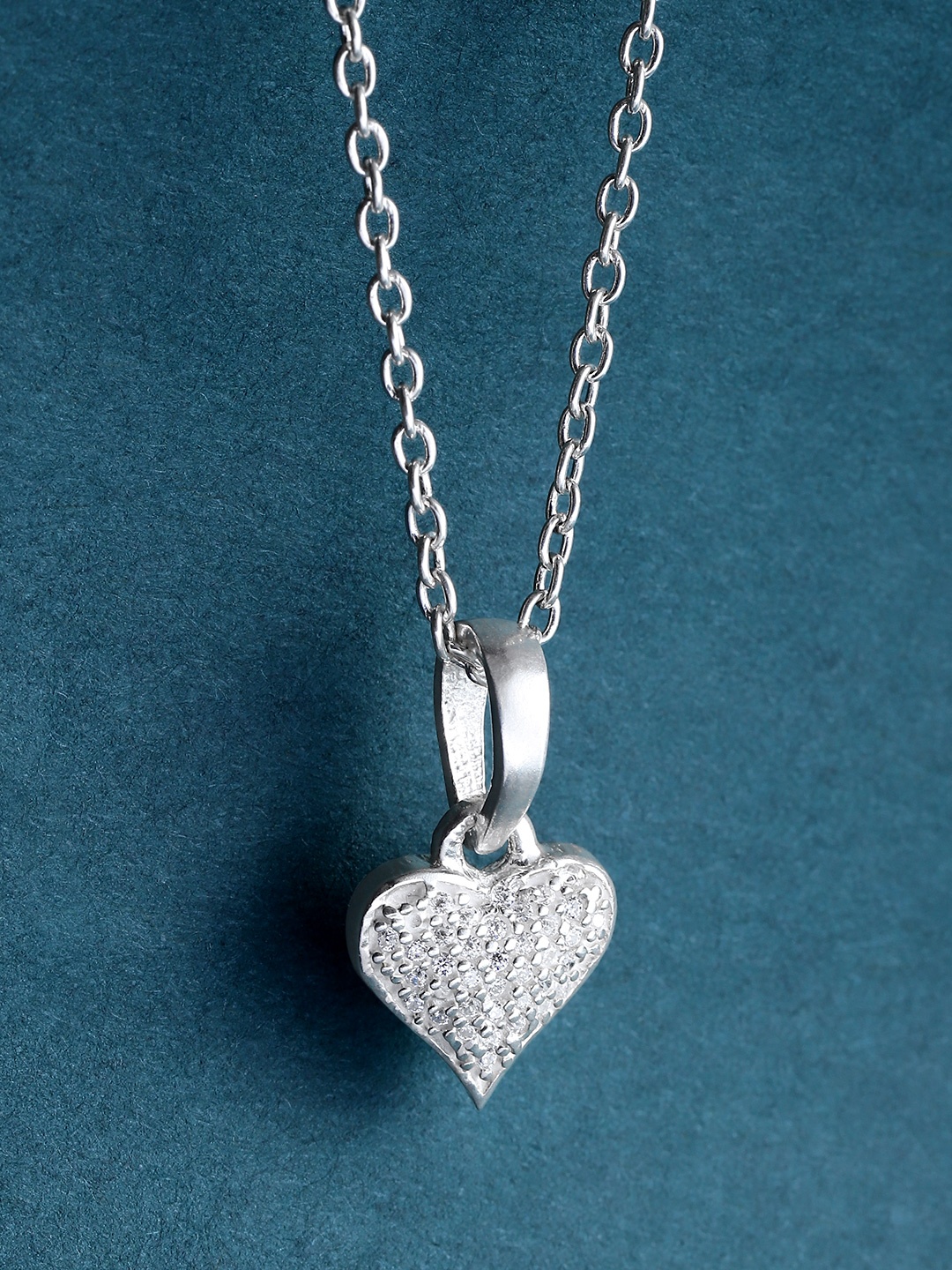 

Unniyarcha Silver Stones-Studded Necklace