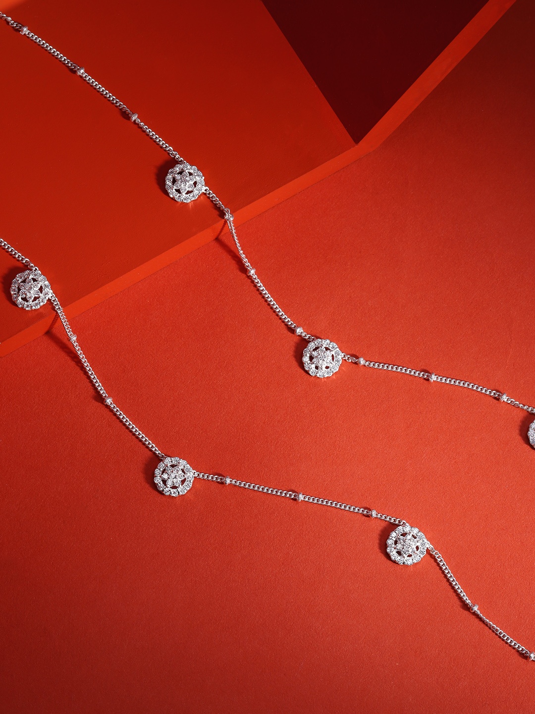 

Unniyarcha Set Of 2 Artificial Stones Anklet, Silver