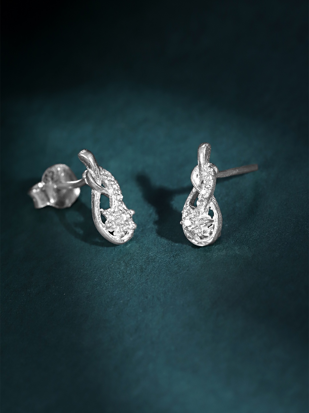 

Unniyarcha 92.5 Silver Stones-Studded Teardrop Shaped Drop Earrings