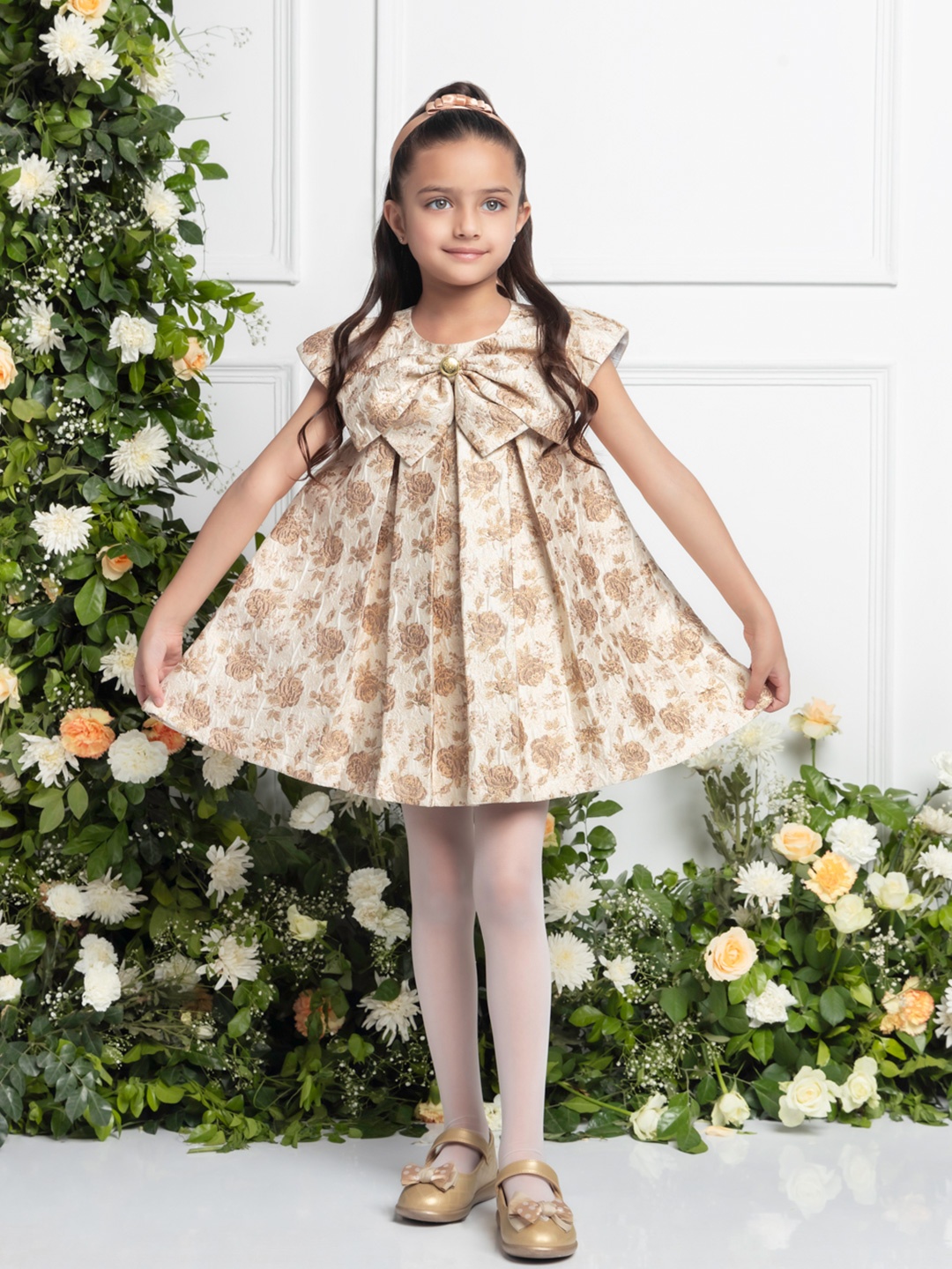 

THE PONY & PEONY CO. Girls Floral Printed Cap Sleeves Pleated Jacquard A-Line Dress, Gold