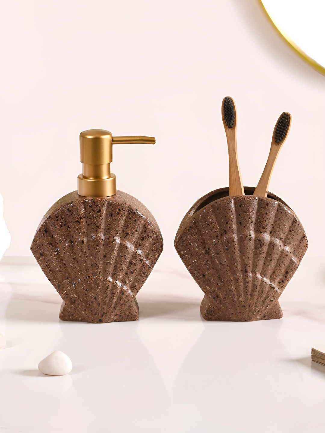 

Nestasia Brown & Gold-Toned 2 Pieces Textured Ceramic Contemporary Matte Soap Dispenser