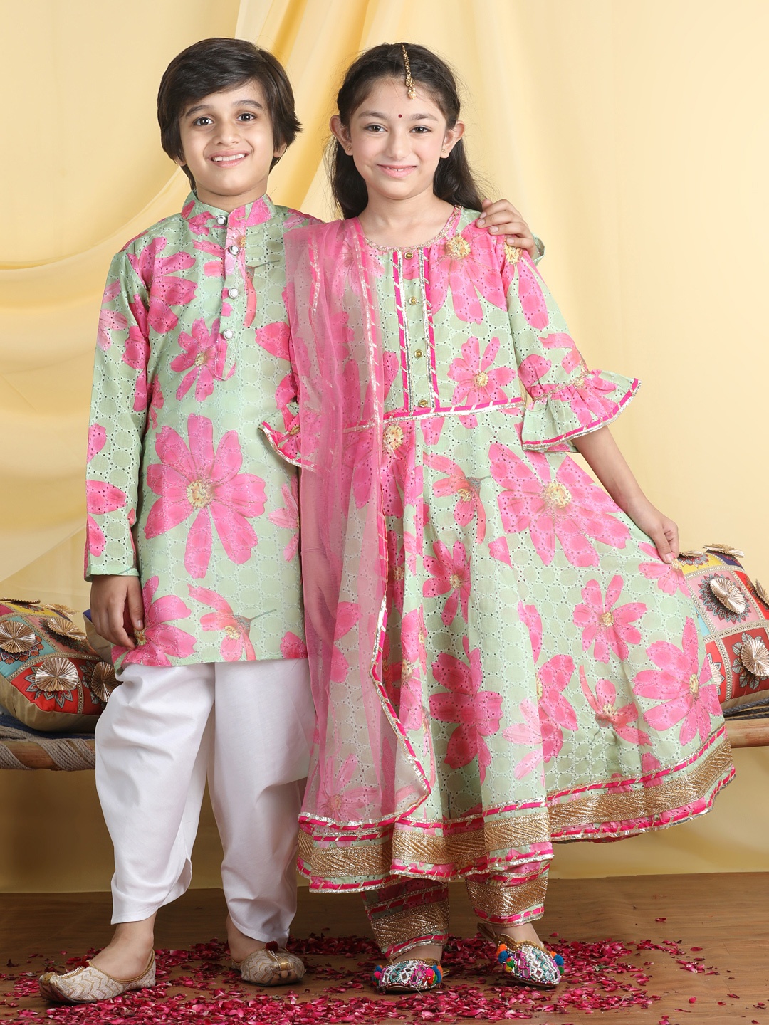

Cutiekins Boys Floral Printed Mandarin Collar Straight Kurta With Dhoti Pant, Green