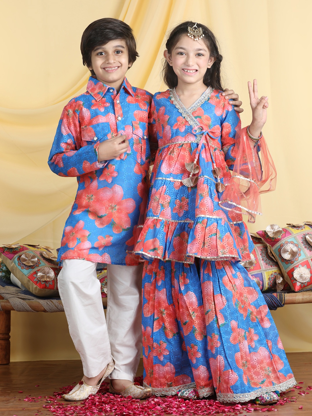 

Cutiekins Boys Floral Printed Shirt Collar Straight Kurta with Pyjamas, Blue