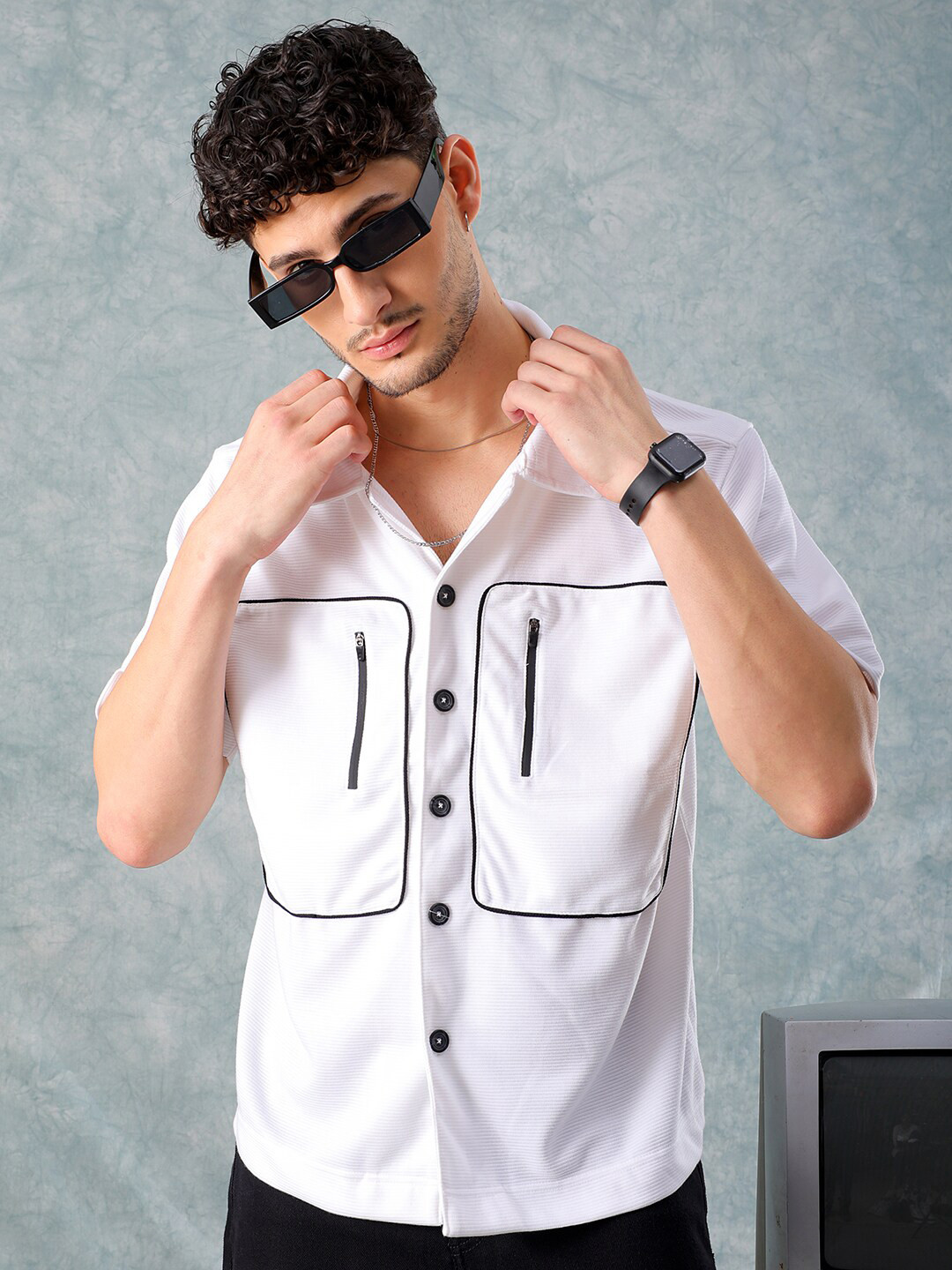 

The Indian Garage Co Men Boxy Opaque Casual Shirt, White