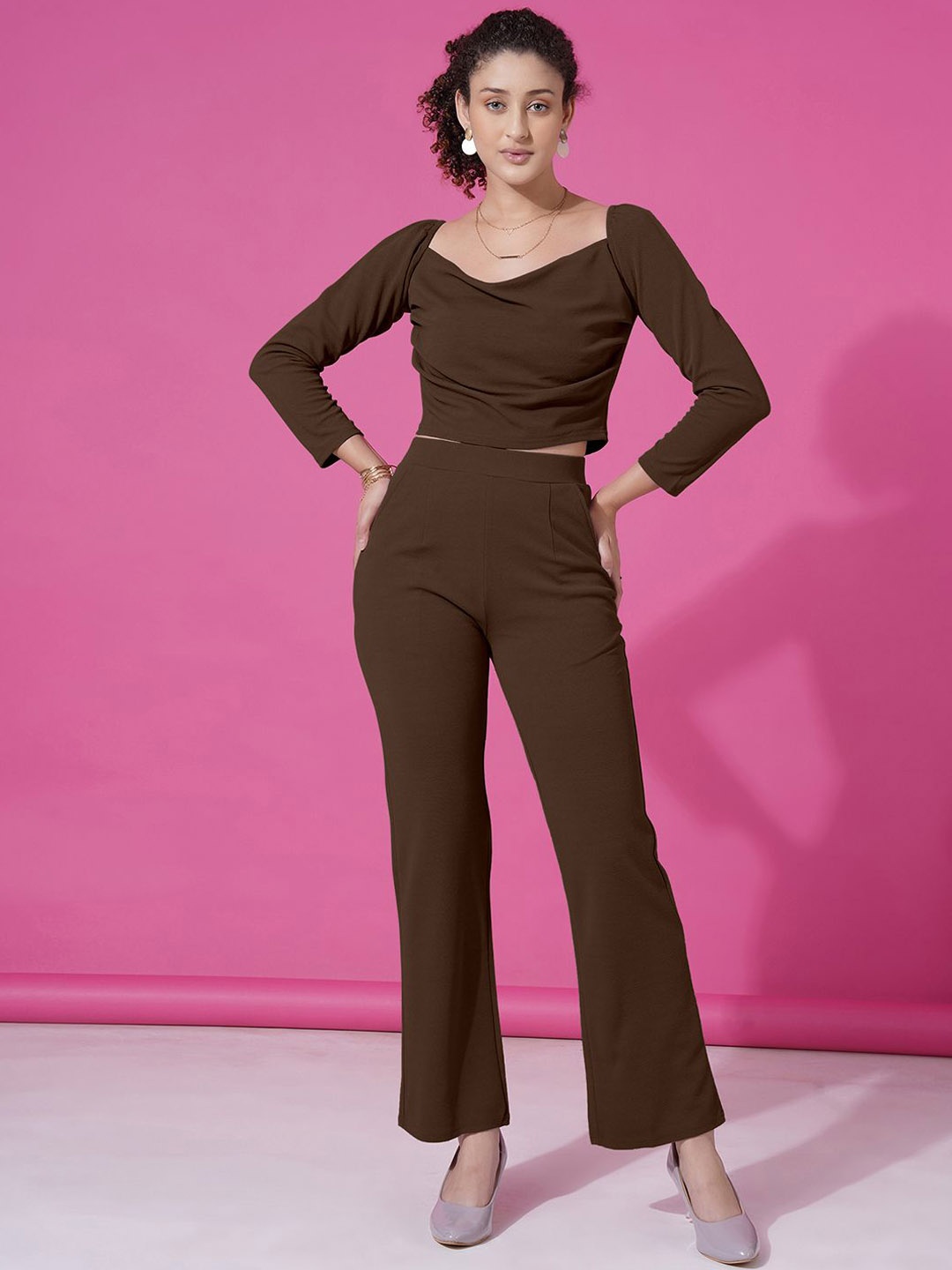 

Selvia V-Neck Puff Sleeves Top & Trousers, Brown