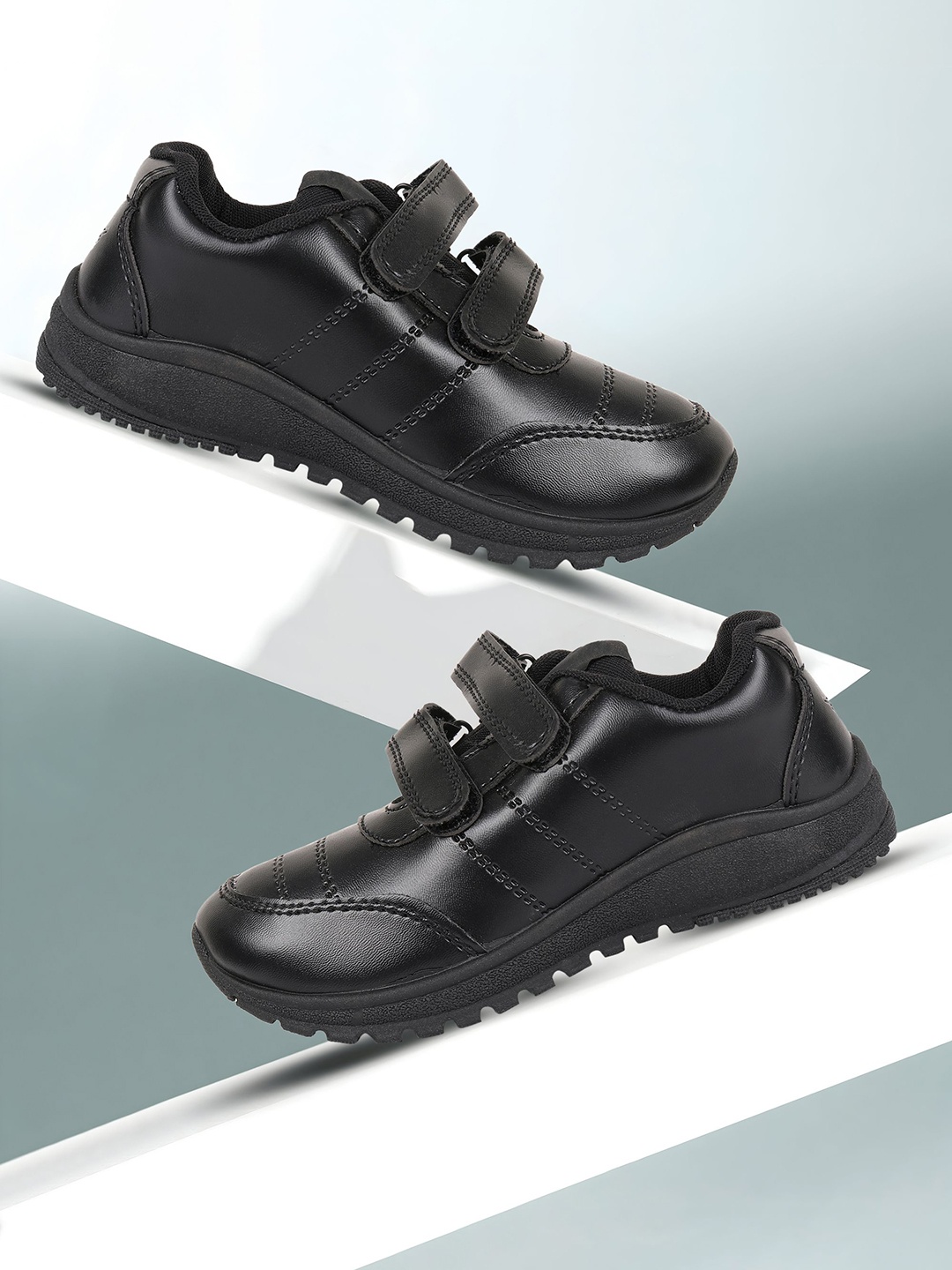 

BAESD Kids Textured Round Toe Comfort Insole Sneakers, Black