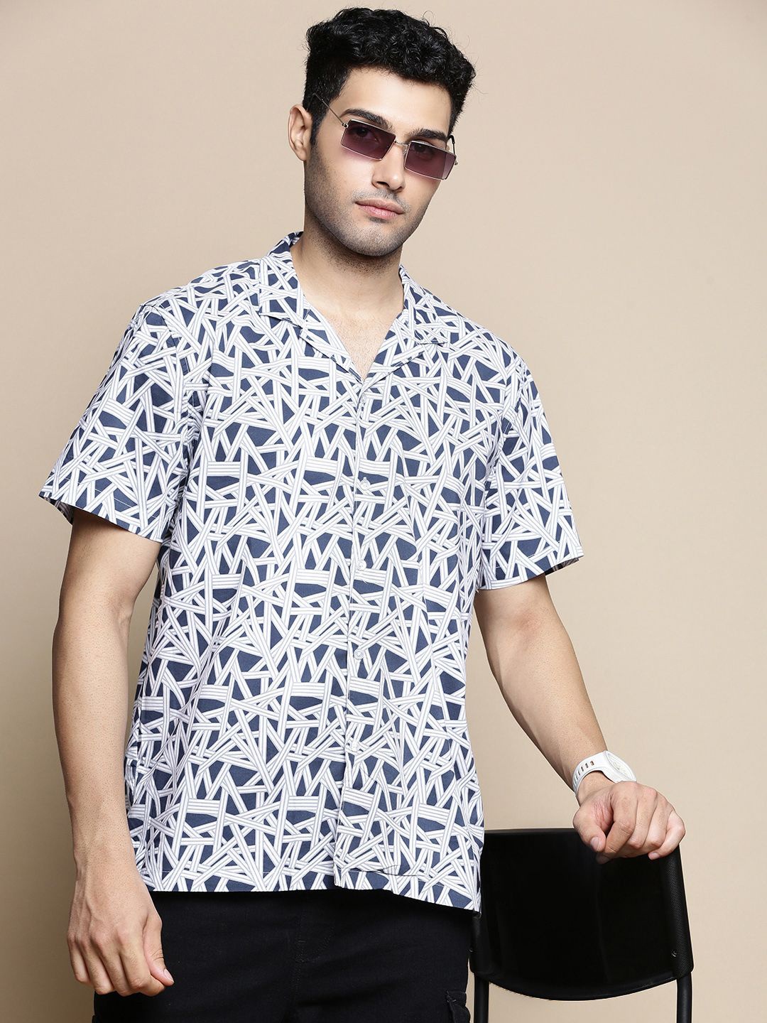 

INVICTUS Club Slim Fit Abstract Printed Cuban Collar Cotton Shirt, Navy blue