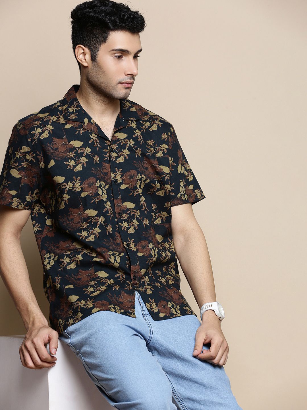 

INVICTUS Club Slim Fit Floral Opaque Printed Cotton Casual Shirt, Black