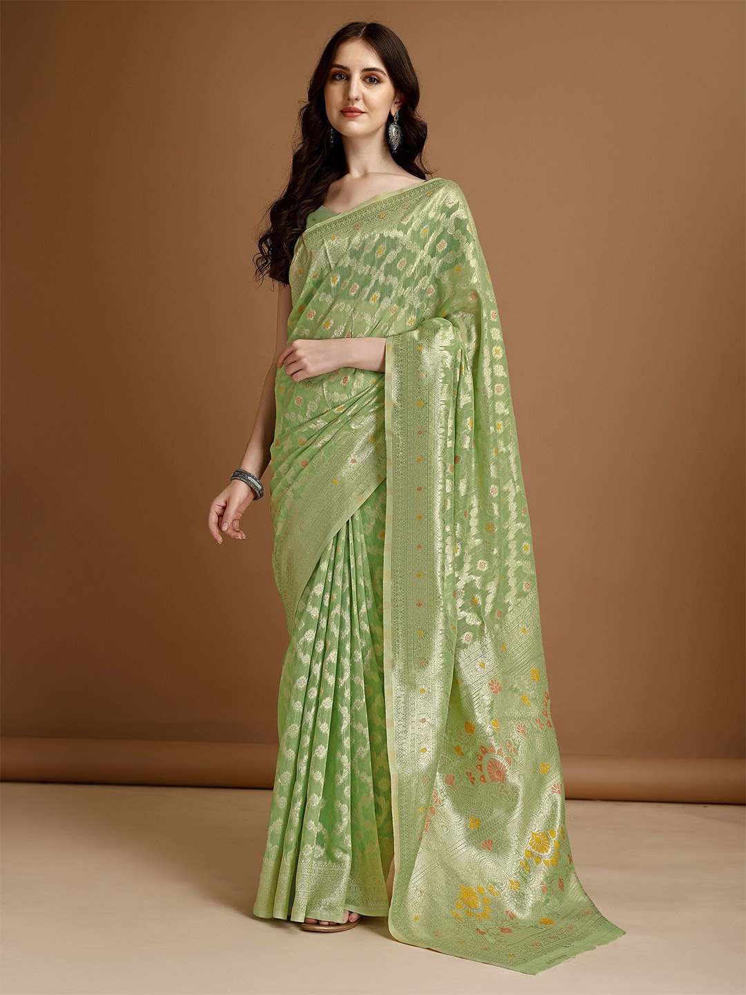 

MAGMINA Bandhani Patchwork Banarasi Saree, Green