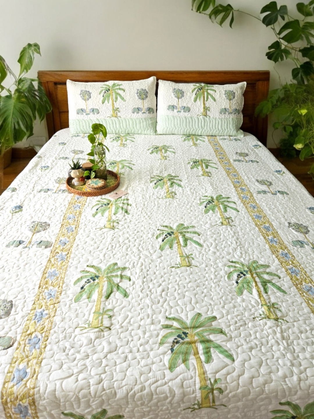 

Feels Like Home 3-Pc White Printed Pure Cotton 350TC Bedsheet With Pillow Covers